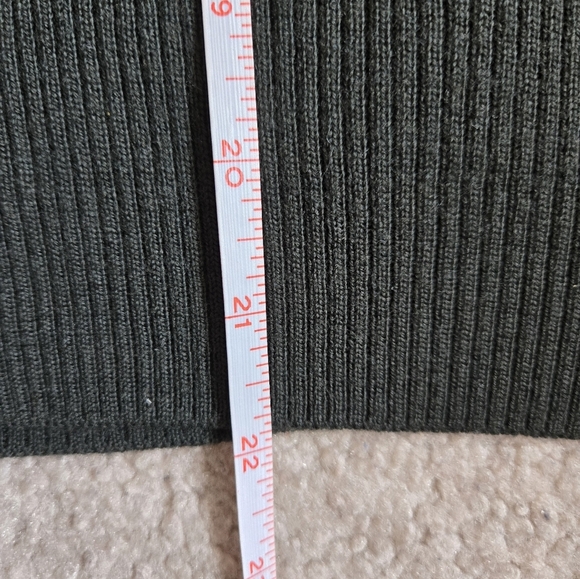 LUISA SPAGNOLI pink/ brownish black plaid 100% virgin wool sweater. Size small - Picture 10 of 10